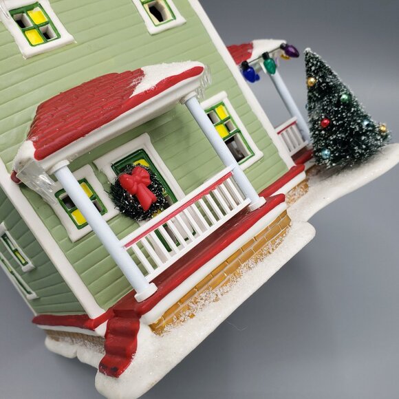 Dept 56 The Bumpus House 2006 A Christmas Story Village House with Light CHIPPED - Picture 12 of 16